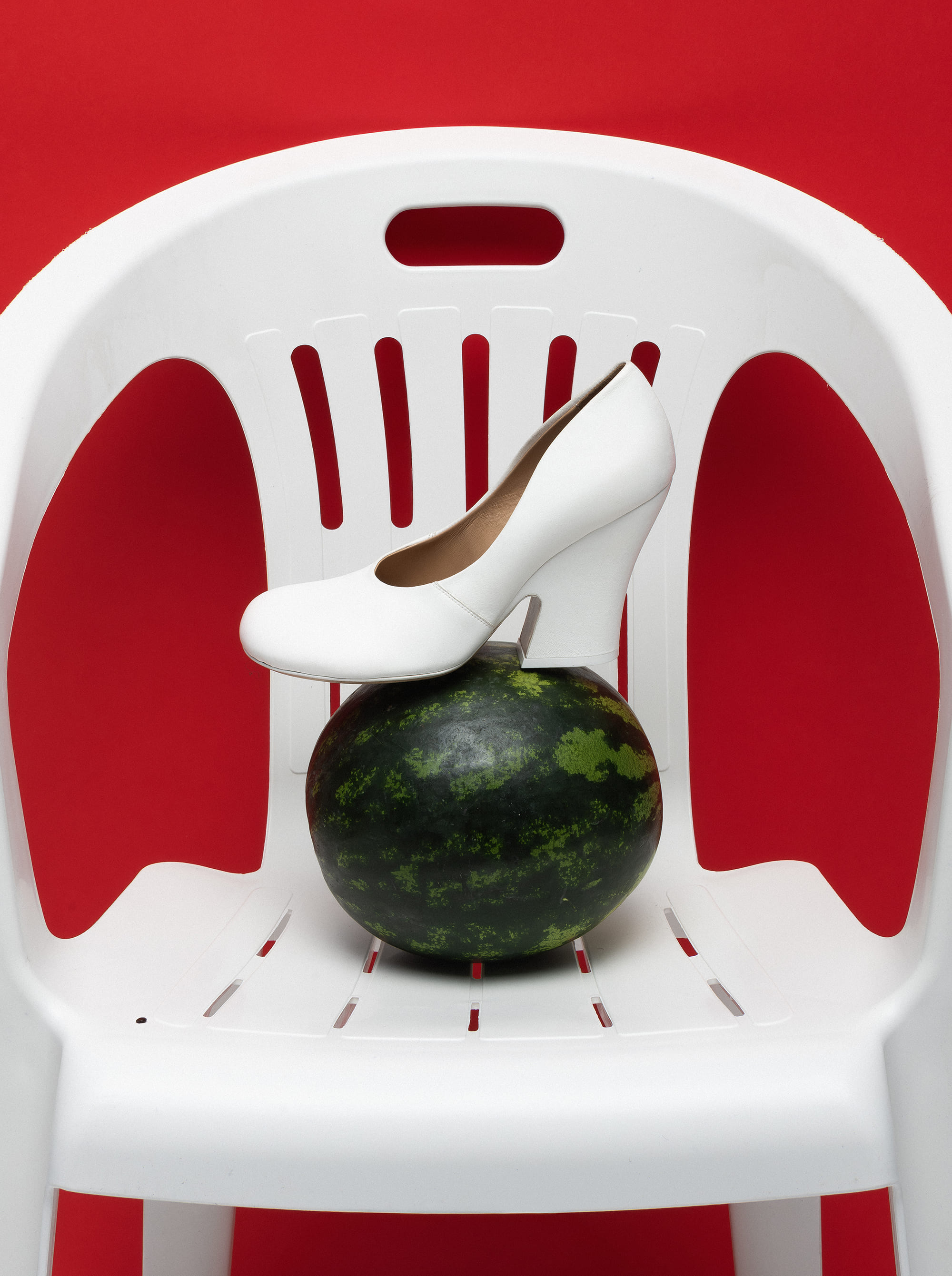 AMICA - Photography by PIERRE TOSTAIN